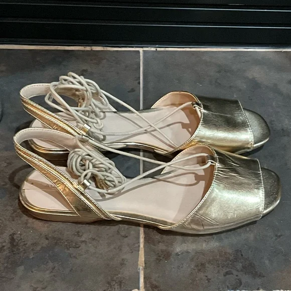 Aldo Metallic Strappy Sandals 8.5 - Picture 4 of 10